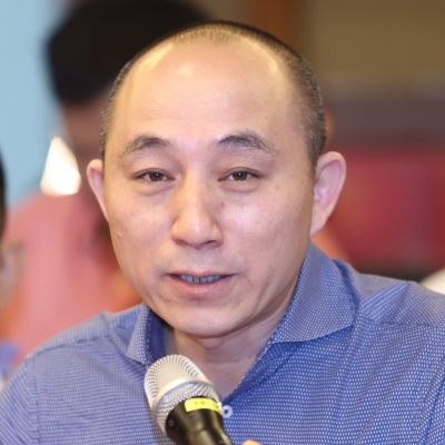 左立-北京大學(xué)人民醫(yī)院腎內(nèi)科主任、教授、博士生導(dǎo)師